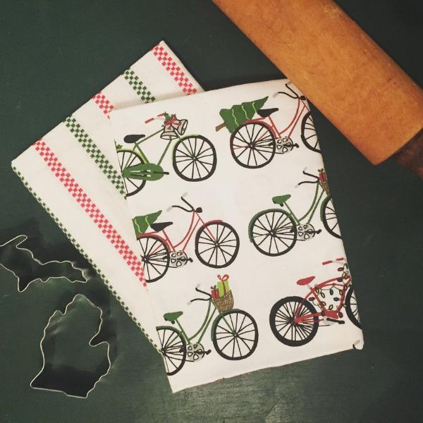 Christmas Bike Kitchen Towel - 2-pack