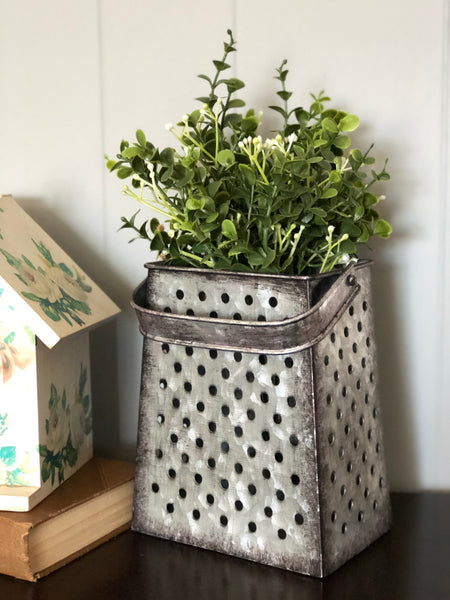 Farmhouse Grater Planter