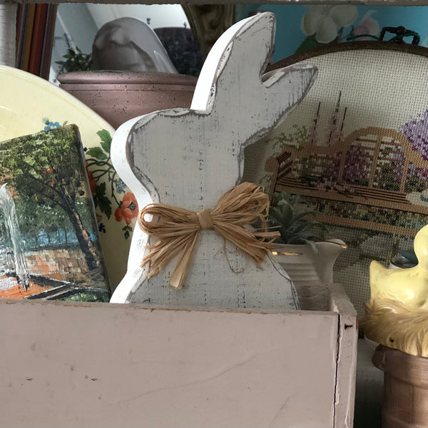 Farmhouse Distressed Rabbit – Michigan Studio